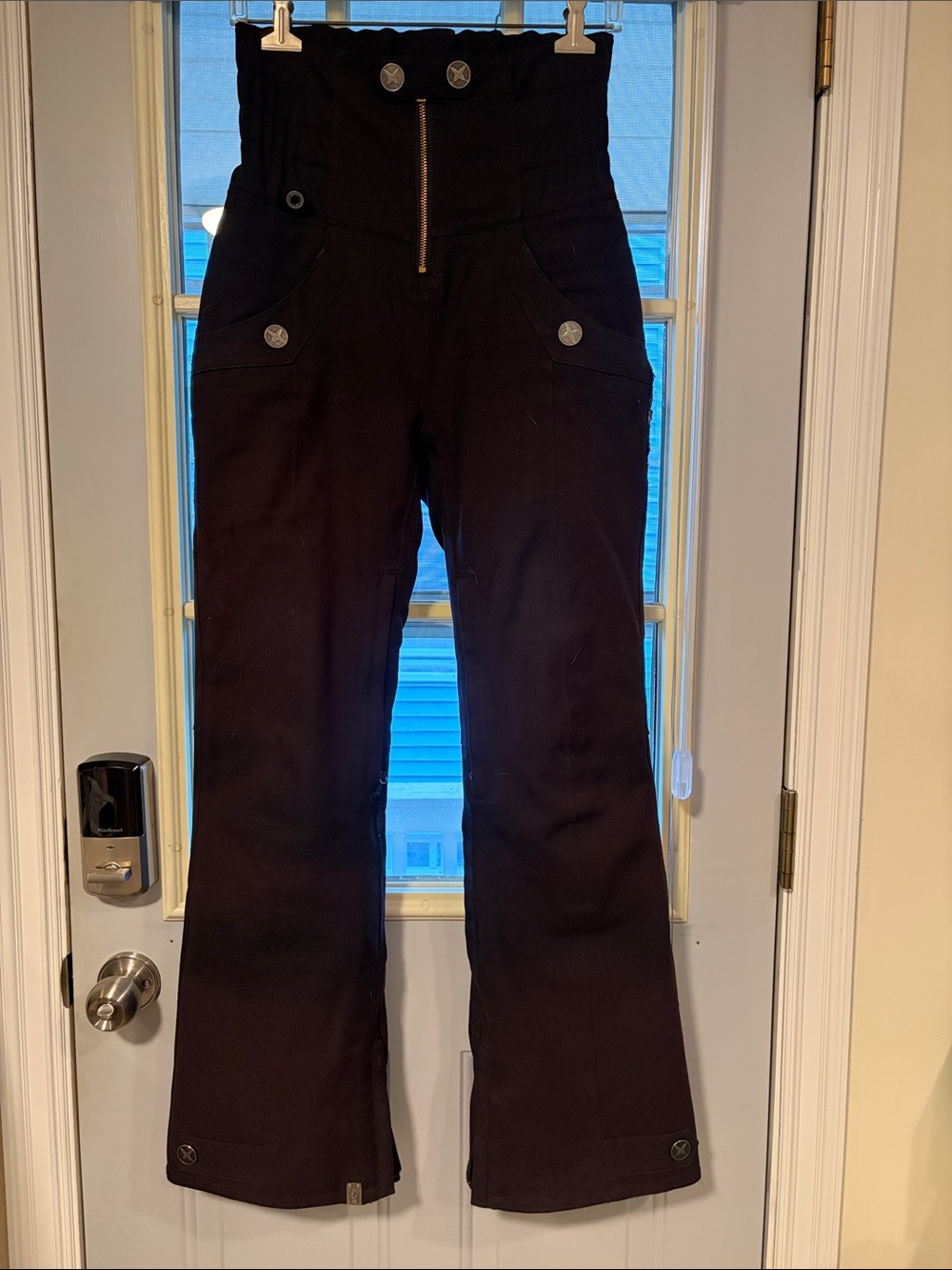 Women's black Bonfire snowboard pants